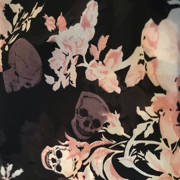 Sheer sleeveless top - Picture 5 of 5